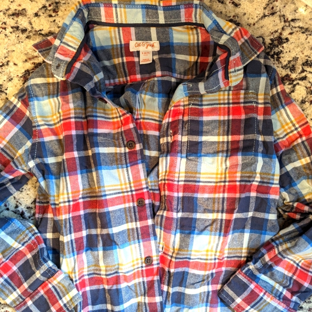 Boys Cat & Jack flannel shirt with blue, red, mustard colors. Size small 6/7